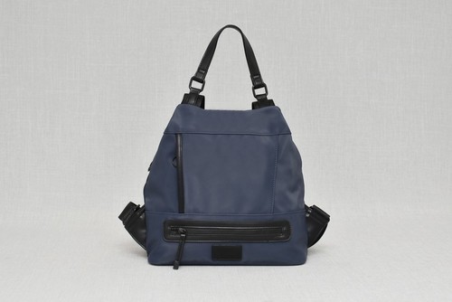 Дамска раница В975-3.