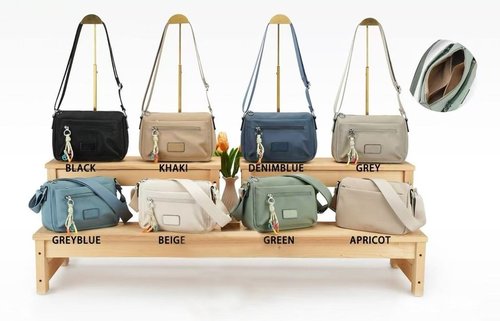 Дамска чанта В221.